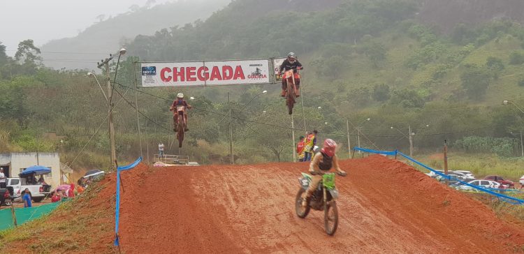 Com imagens de cinema  veja como foi a 2ª Etapa da Copa Norte de Motocross  em Mantena