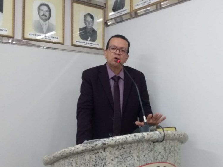 Vereador Hudson Said reivindica  uma nova arquibancada  e placar eletrônico para o Estádio Municipal e a  construção de rampas  de  acesso para  cadeirantes   em Mantena