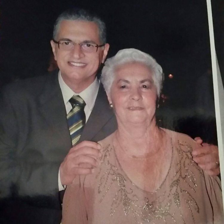 Parabéns desta terça, (03),  para o médico  Dr. Marcos Antônio Vieira Campos, (Marcolino), muitas Felicidades e muitos anos de vida!