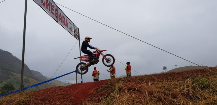 Com imagens de cinema  veja como foi a 2ª Etapa da Copa Norte de Motocross  em Mantena