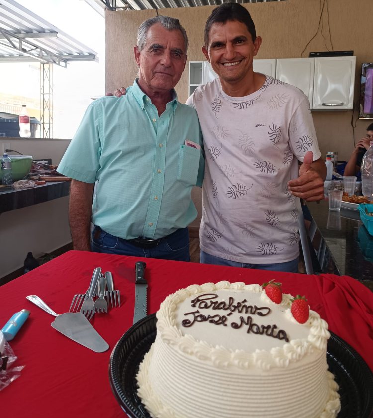 Parabéns desta segunda-feira, (9),  para José Maria Ferrim que comemorou junto com a família, amigos  e a mamãe mais um ano de vida  