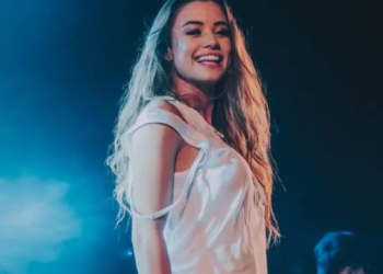 Mantena Online Recomenda: Tua Alegria é a minha força/ Isadora Pompeo / Acoustic