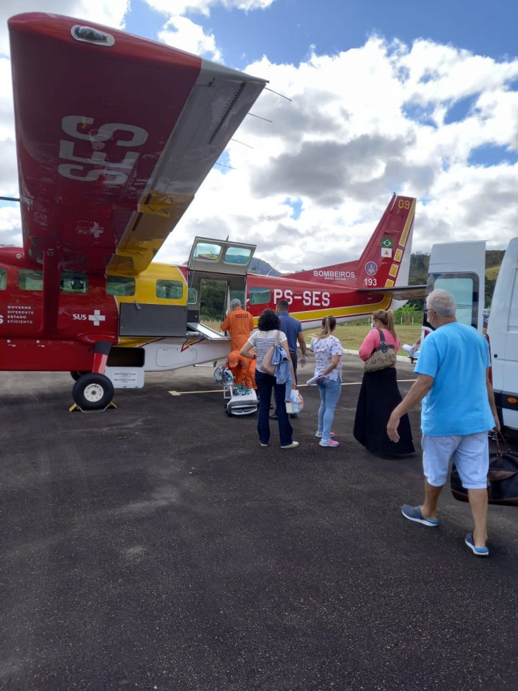 Imagem Do Dia: Transporte aéreo é usado  na transferência  de paciente de Mantena  para  UTI de Peçanha no Vale do Rio Doce