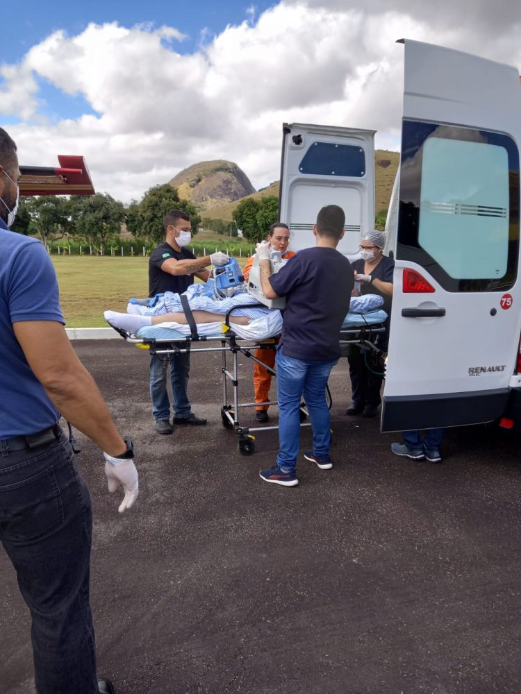 Imagem Do Dia: Transporte aéreo é usado  na transferência  de paciente de Mantena  para  UTI de Peçanha no Vale do Rio Doce