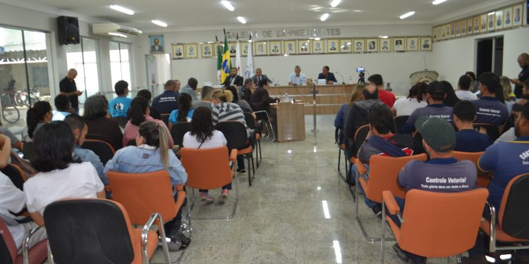 Vereadores aprovam  piso nacional para  Agentes Comunitários de Saúde e de Combate às Endemias em Mantena  