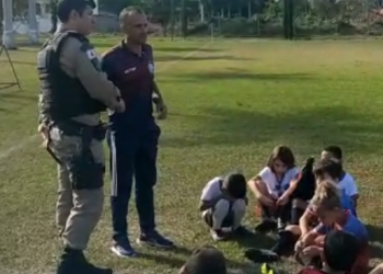 Professor Del recebeu o Tenente Matheus Freitas, segundo palestrante do “Dia “D” do esporte” do CEVIN de Mantena