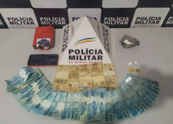Dois homens são presos com drogas e R$ 2.800 em Itabirinha