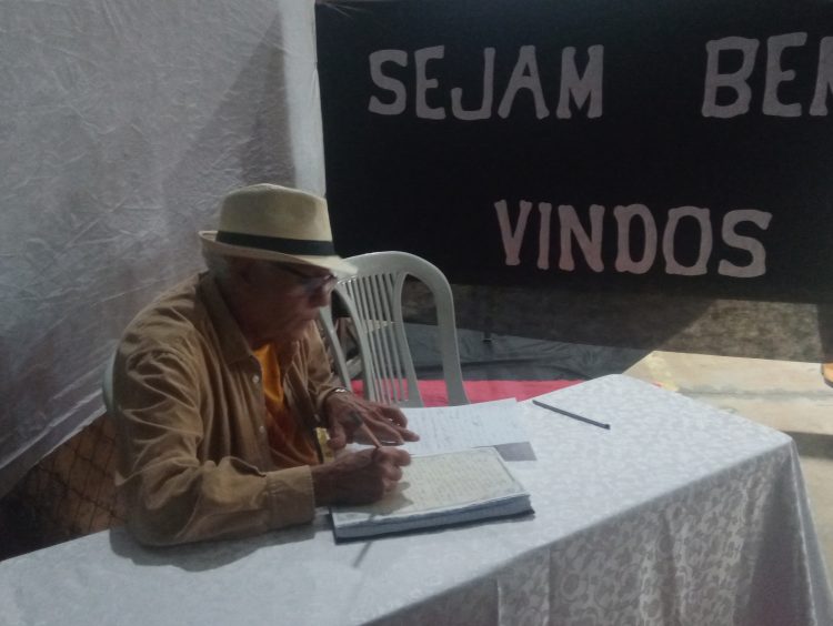 Nova Belém dá exemplo de cidadania e valorização da cultura e da história na exibição do filme Contestado – A Guerra sem Tiros