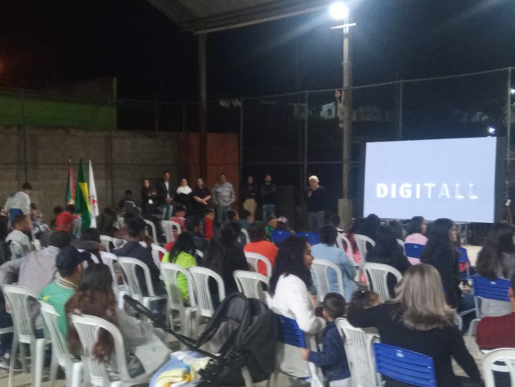Nova Belém dá exemplo de cidadania e valorização da cultura e da história na exibição do filme Contestado – A Guerra sem Tiros