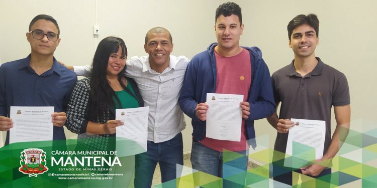 Após 23 anos Câmara Municipal aplica Concurso Público e 4 novos servidores são empossados em Mantena