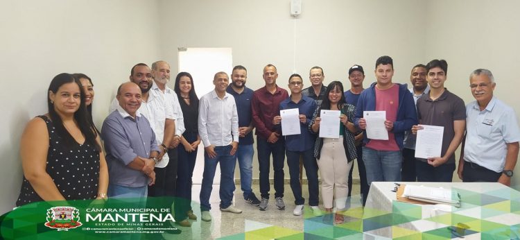Após 23 anos Câmara Municipal aplica Concurso Público e 4 novos servidores são empossados em Mantena