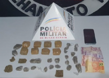 Jovem de 17 anos é apreendido com maconha em casa e escondida em mata no bairro Prefeito Joel Garcia em Mantena
