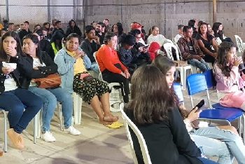 Nova Belém dá exemplo de cidadania e valorização da cultura e da história na exibição do filme Contestado – A Guerra sem Tiros