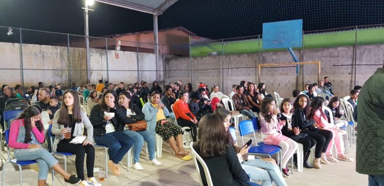 Nova Belém dá exemplo de cidadania e valorização da cultura e da história na exibição do filme Contestado – A Guerra sem Tiros