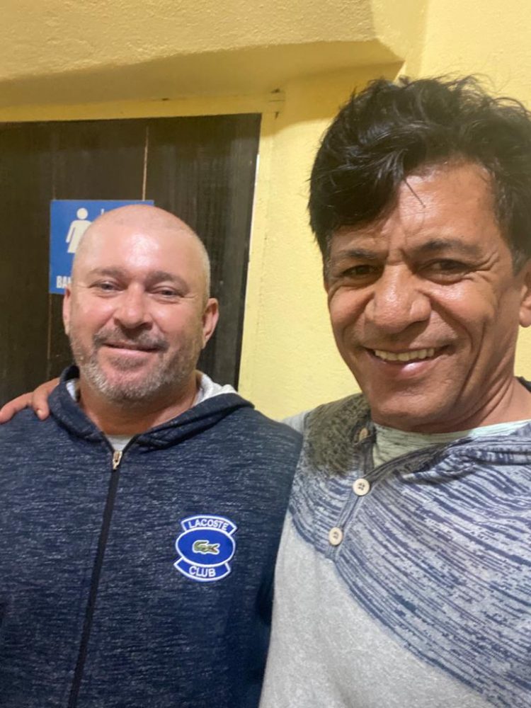 Brasileiros que moram nos EUA  podem  eleger  Urbano Santos,  ex- imigrante como Deputado Federal por Minas Gerais, candidato fez campanha em  Mantena  