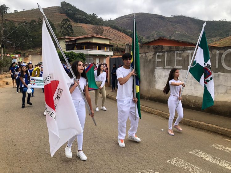 Nova Belém comemora 200 anos da Independência do Brasil e 60 anos da Escola Estadual Dioguina Augusta Santana