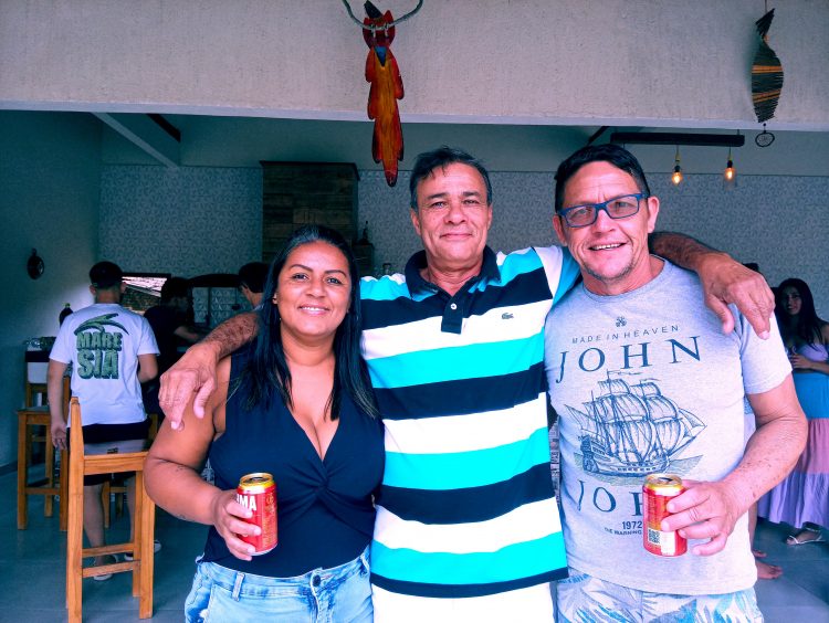 Parabéns! Ademir Cunhado comemora 60 anos com amigos e familiares na Estância Capixaba em São João do Manteninha, MG