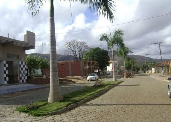 PM  prende  um homem comercializando drogas  e jovem assina  TCO  em Vargem Grande,  São João do Manteninha, MG