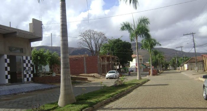 PM  prende  um homem comercializando drogas  e jovem assina  TCO  em Vargem Grande,  São João do Manteninha, MG