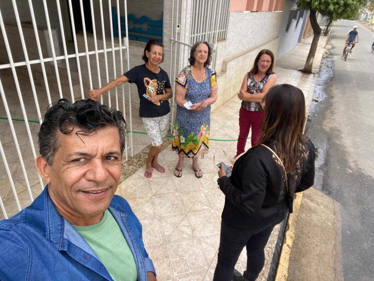 Brasileiros que moram nos EUA  podem  eleger  Urbano Santos,  ex- imigrante como Deputado Federal por Minas Gerais, candidato fez campanha em  Mantena  