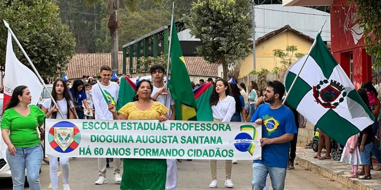 Nova Belém comemora 200 anos da Independência do Brasil e 60 anos da Escola Estadual Dioguina Augusta Santana