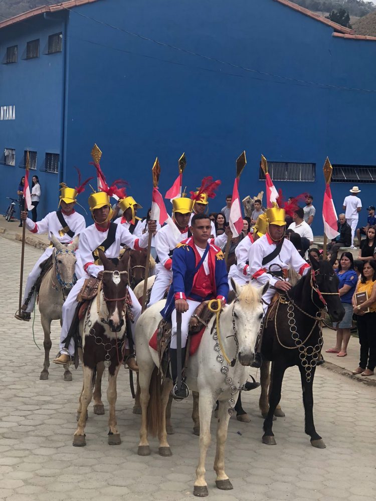 Nova Belém comemora 200 anos da Independência do Brasil e 60 anos da Escola Estadual Dioguina Augusta Santana
