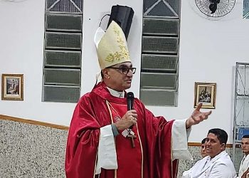 Exclusivo: Veja como foi a  visita pastoral do Bispo  Dom Messias à Paróquia Santo Antônio em Mantena