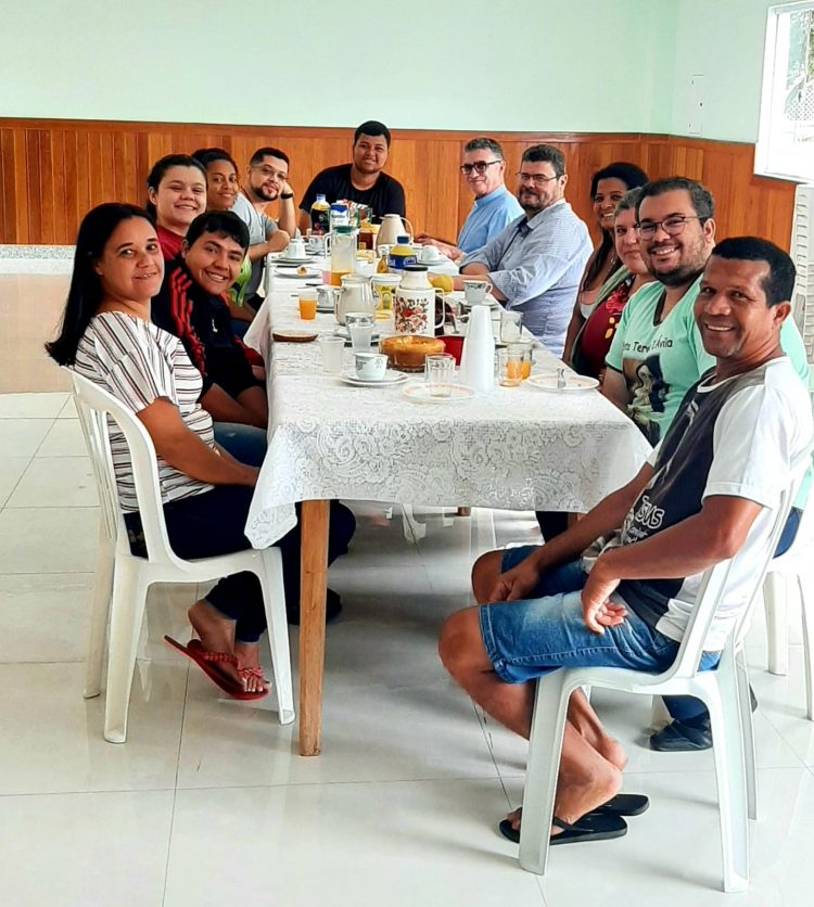 Exclusivo: Veja como foi a  visita pastoral do Bispo  Dom Messias à Paróquia Santo Antônio em Mantena