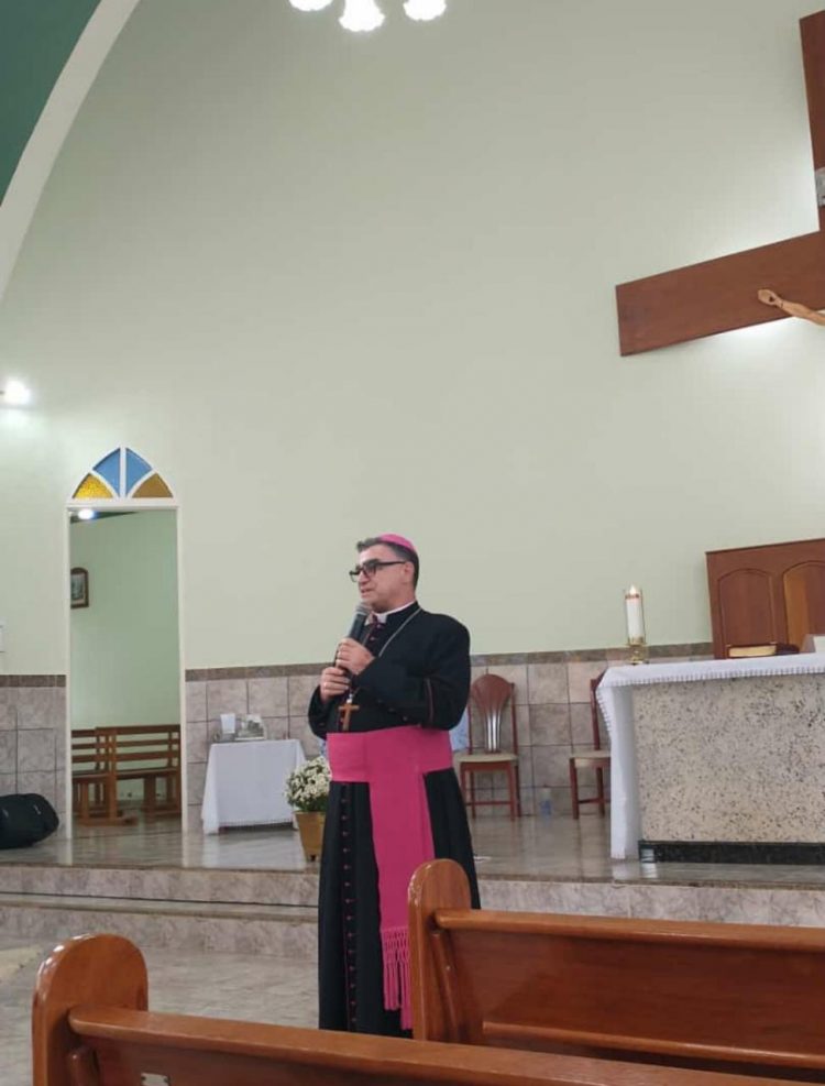 Exclusivo: Veja como foi a  visita pastoral do Bispo  Dom Messias à Paróquia Santo Antônio em Mantena