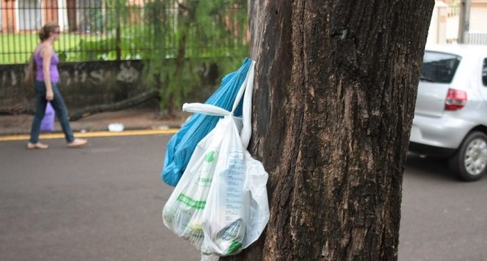 Presente de Natal! Prefeito  apresenta Projeto para cobrança  de “Taxa de Manejo de Lixo” e  Câmara abre extraordinária para votar em Regime de Urgência Especial
