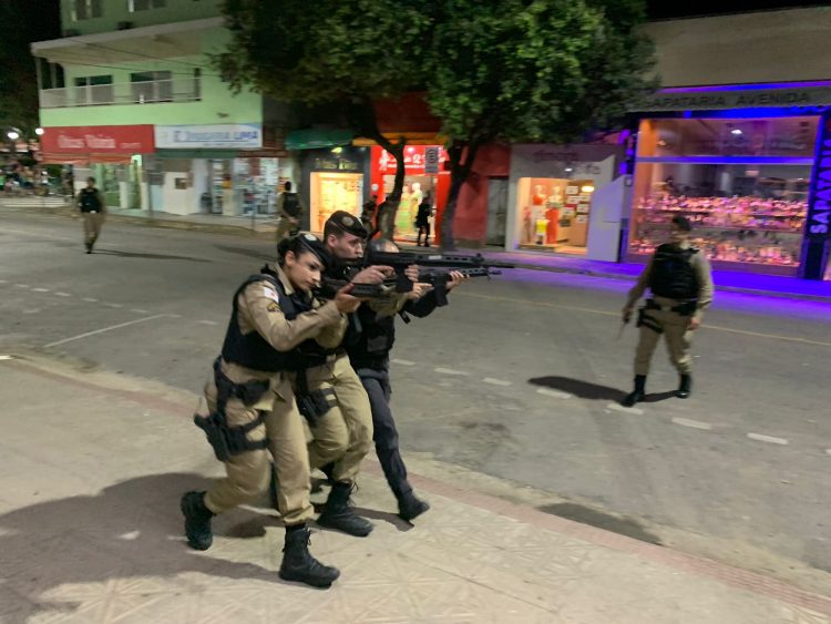 Polícia Militar realiza  em Mantena  treinamento  em incidentes decorrentes de ataques a instituições financeiras 