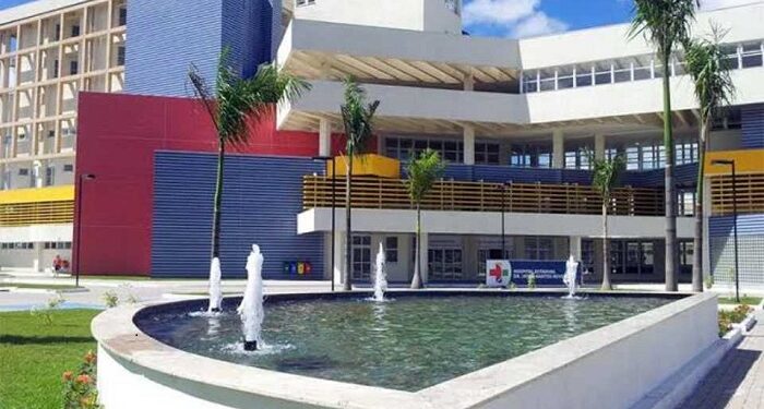 Mantenense com raiva humana continua internado em isolamento no  Hospital Jaime Santos Neves na Serra  no Espírito Santo 