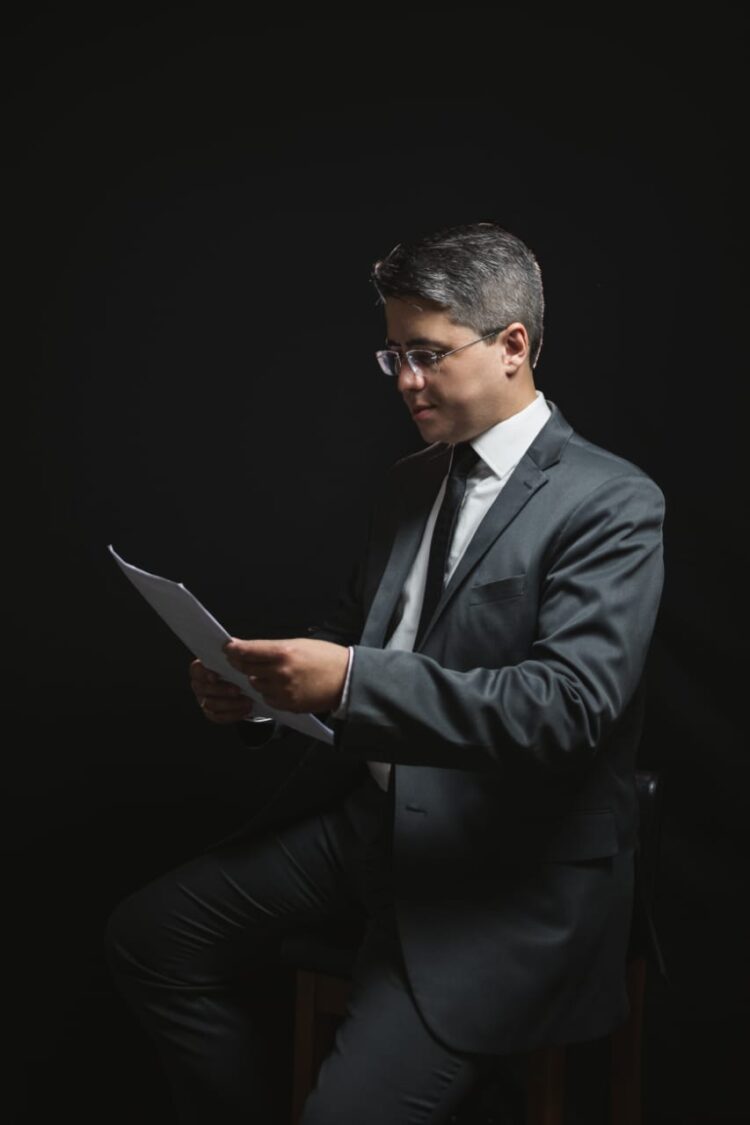 Sua Vida é Destaque: De família tradicional  na Terra Boa Dr. Onilton Mattedi vem se destacando na advocacia em  Mantena 