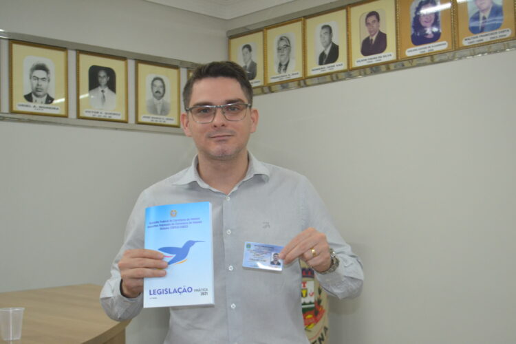 Presença do  Presidente  do CRECI-MG e a posse de  Delegado Municipal valoriza Corretores de Imóveis de Mantena 