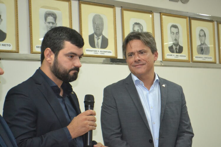 Presença do  Presidente  do CRECI-MG e a posse de  Delegado Municipal valoriza Corretores de Imóveis de Mantena 