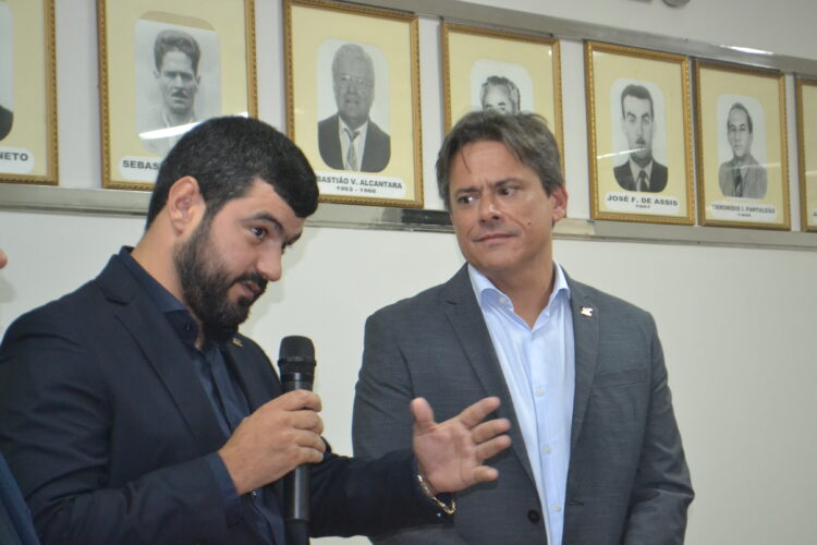 Presença do  Presidente  do CRECI-MG e a posse de  Delegado Municipal valoriza Corretores de Imóveis de Mantena 