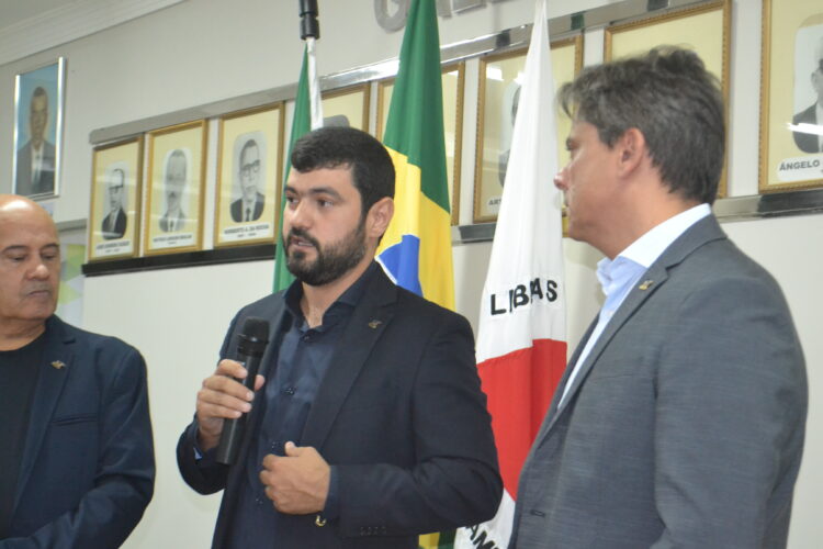 Presença do  Presidente  do CRECI-MG e a posse de  Delegado Municipal valoriza Corretores de Imóveis de Mantena 