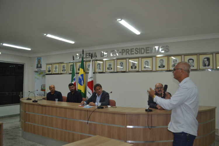 Presença do  Presidente  do CRECI-MG e a posse de  Delegado Municipal valoriza Corretores de Imóveis de Mantena 