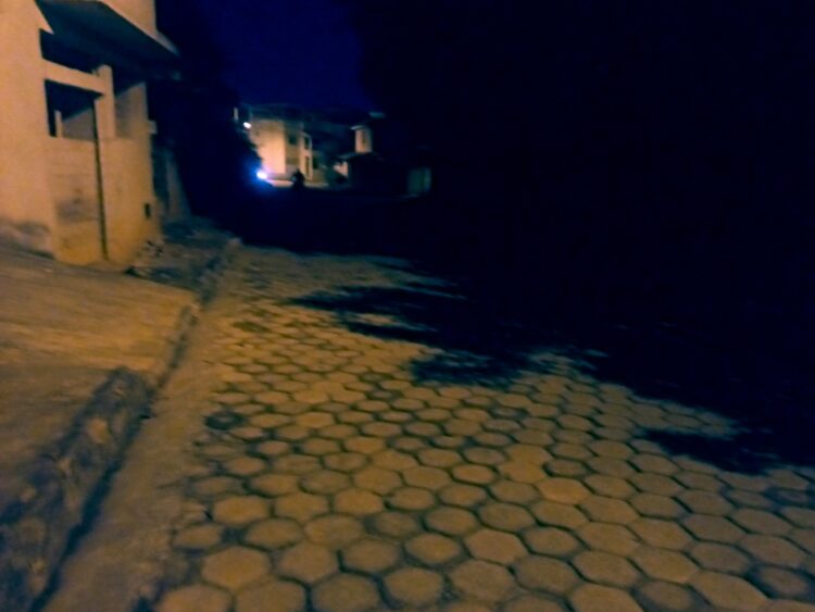 Vereador Hudson Said pede colocação de poste com luminária na Rua Crisântemo no Bairro Boa Esperança em Mantena