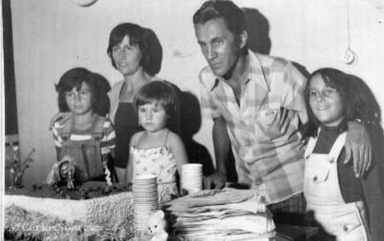 Tudo Pronto! Com atrações  diversas começa nesta quinta-feira, (08), a Festa comemorativa  dos  80 anos de Mantena, a querida  “Terra Boa”, veja fotos que marcaram…