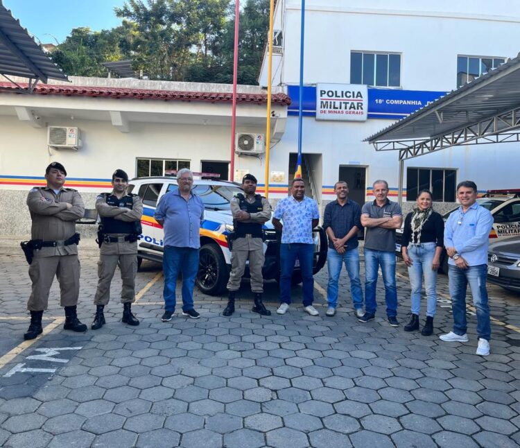 Policia Militar da 18ª Cia. PM Independente recebe viatura policial semi blindada para ações no Município de Mantena