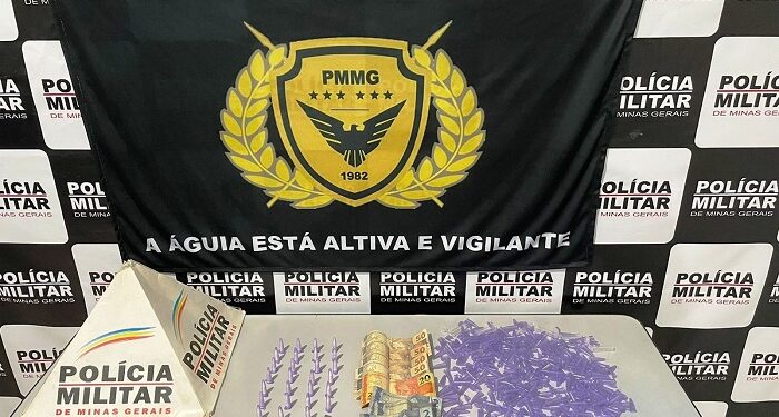 Polícia Militar prende homem comercializando drogas no bairro Nossa Senhora Aparecida em Itabirinha