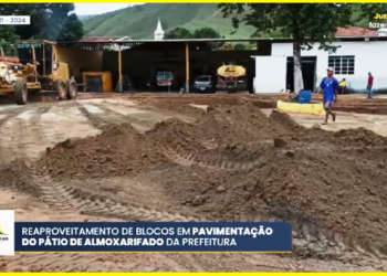 Prefeitura reaproveita blocos  do antigo calçamento da Avenida Getúlio Vargas para pavimentar todo pátio de almoxarifado de Itabirinha, veja mais …