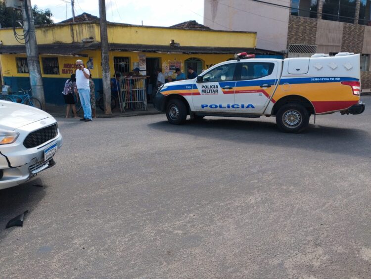 Imagem Do Dia: Acidente de trânsito com vítima nesta terça, (24), na Rua Manoel Laurindo, Vila Nova em Mantena