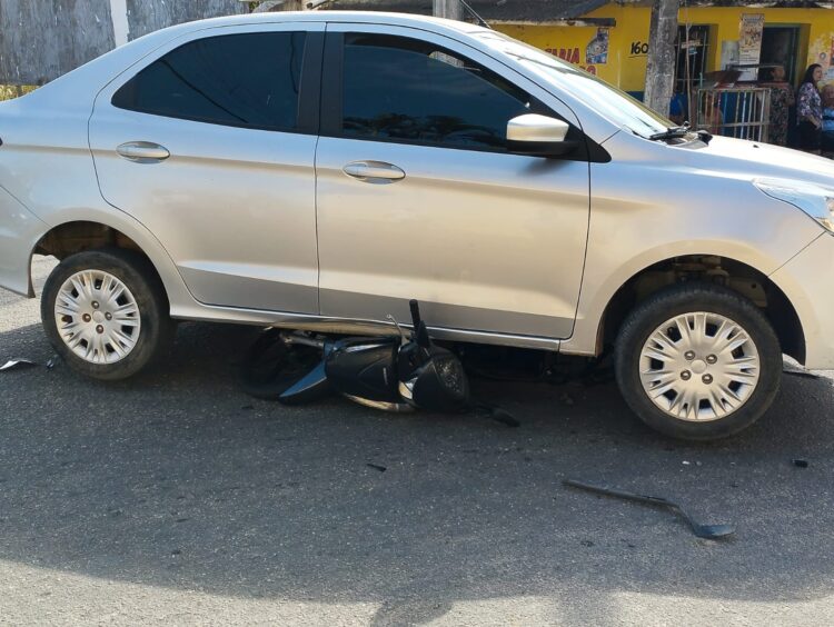 Imagem Do Dia: Acidente de trânsito com vítima nesta terça, (24), na Rua Manoel Laurindo, Vila Nova em Mantena