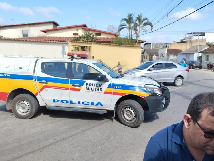 Imagem Do Dia: Acidente de trânsito com vítima nesta terça, (24), na Rua Manoel Laurindo, Vila Nova em Mantena