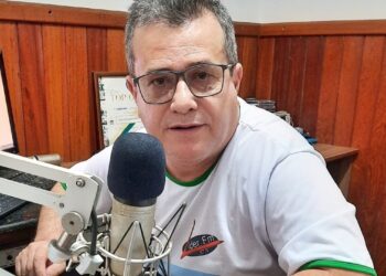 Programa Rogério Augusto e Rádio Líder FM oferecem 03 cestas básicas para os ouvintes neste mês de Dezembro em Mantena