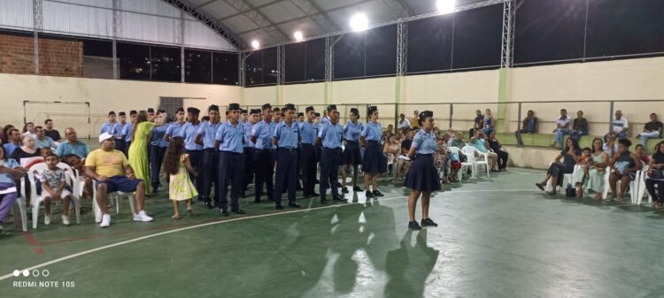 Tradição Mantida, noite de muita emoção na formatura da 9ª Turma de alunos da Guarda Mirim de Mantena