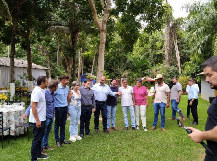 Recapeamento asfáltico no trecho Itabirinha X Mendes Pimentel movimenta politica regional, Dr. Lucas liderança em evidência no Leste de Minas