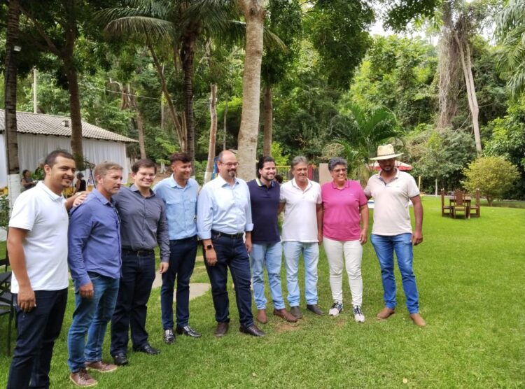Recapeamento asfáltico no trecho Itabirinha X Mendes Pimentel movimenta politica regional, Dr. Lucas liderança em evidência no Leste de Minas